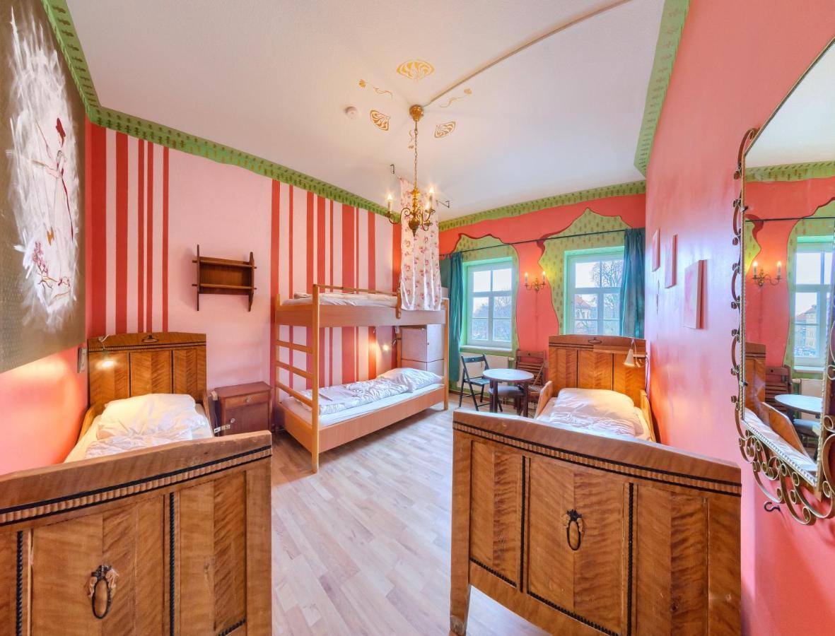 Labyrinth Hostel Weimar Bagian luar foto