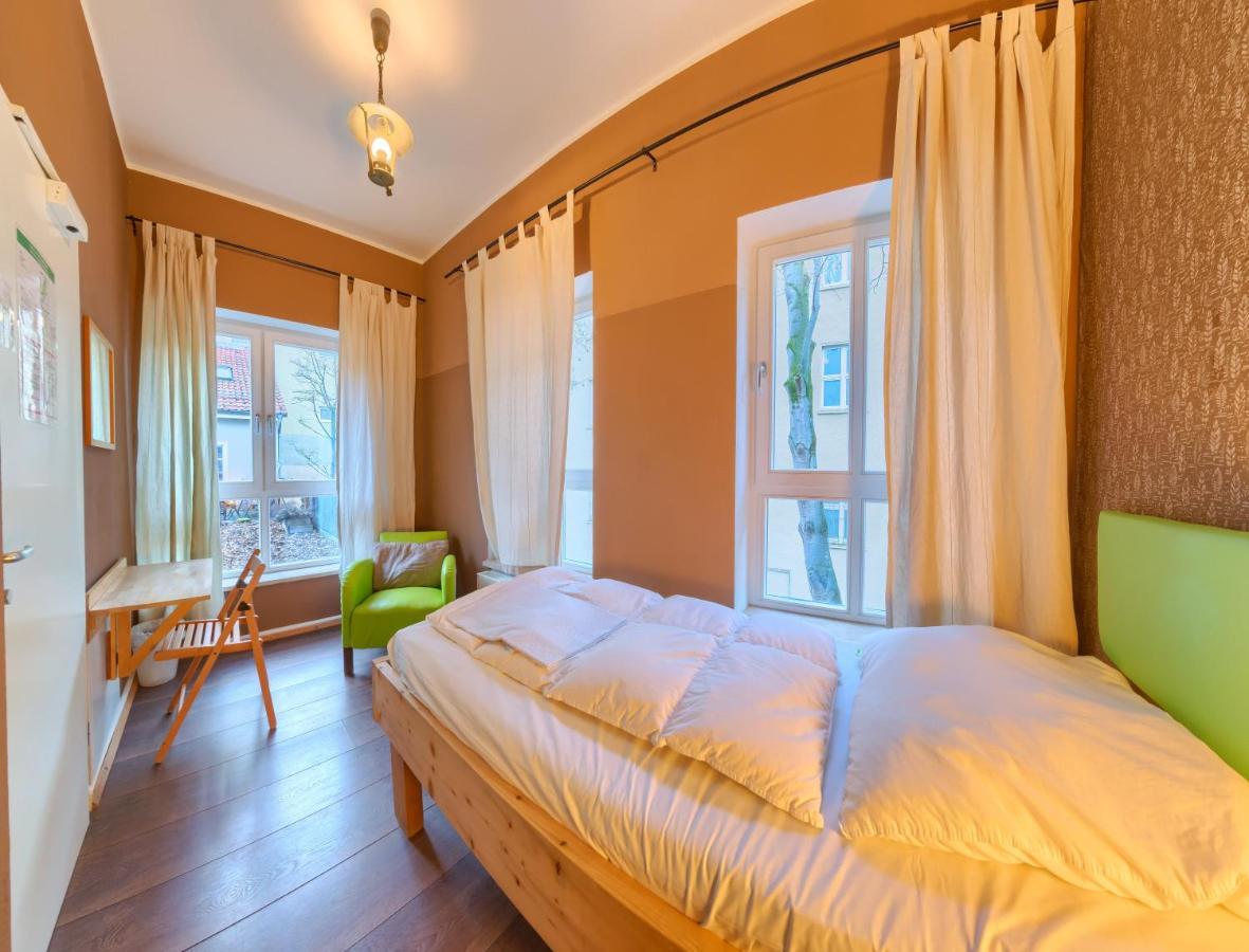 Labyrinth Hostel Weimar Bagian luar foto
