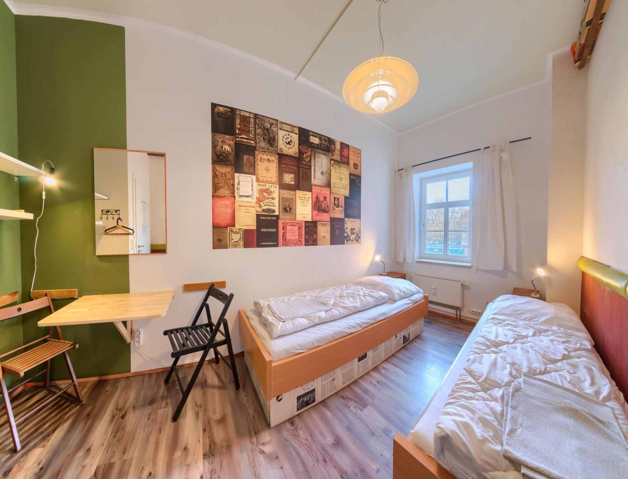 Labyrinth Hostel Weimar Bagian luar foto