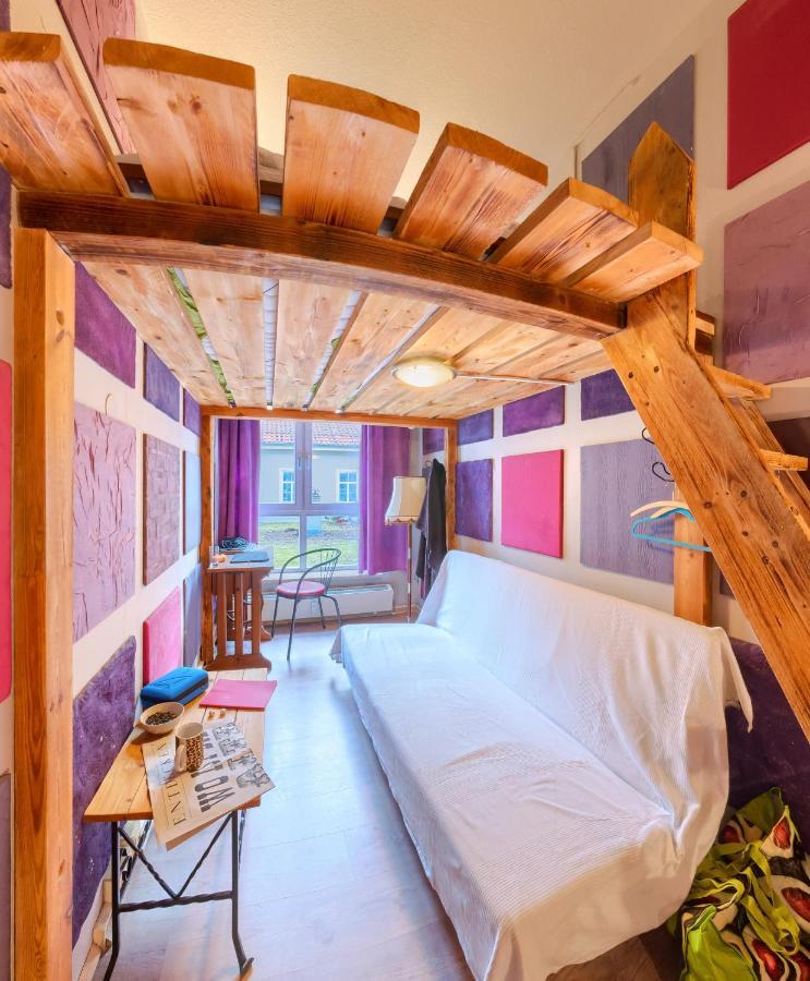 Labyrinth Hostel Weimar Bagian luar foto