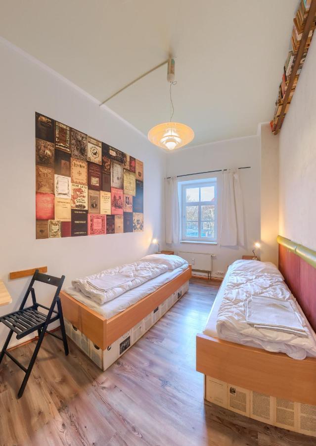 Labyrinth Hostel Weimar Bagian luar foto