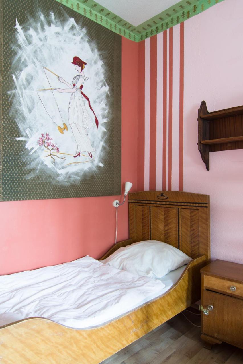 Labyrinth Hostel Weimar Bagian luar foto