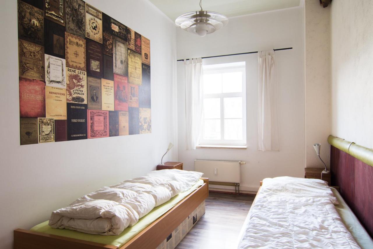 Labyrinth Hostel Weimar Bagian luar foto
