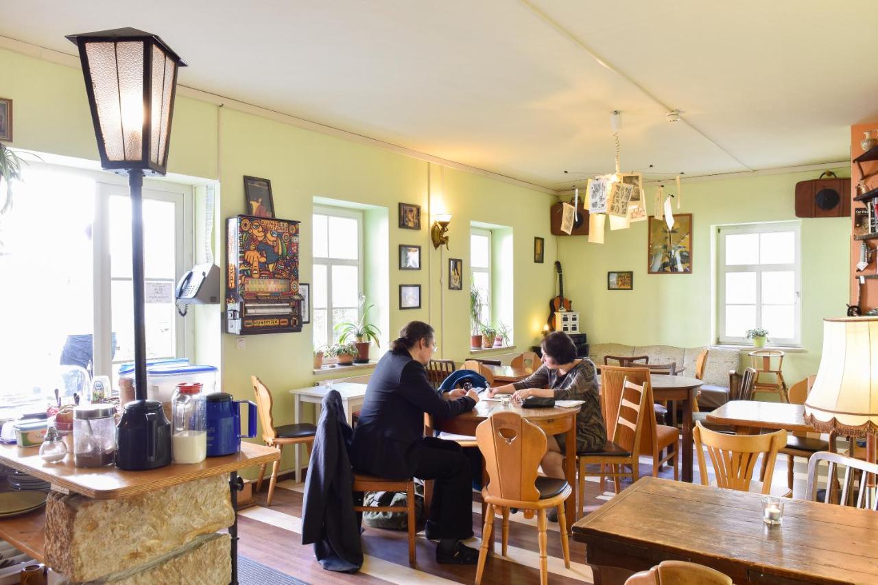 Labyrinth Hostel Weimar Bagian luar foto